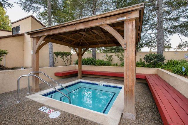 25912 Hayward Boulevard 215, Hayward, CA 94542