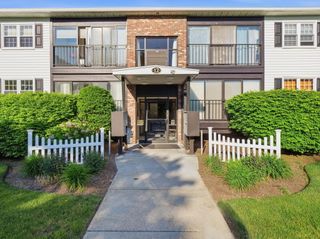 12 Candlewood Lane APT 1-1, Dennis Port, MA 02639