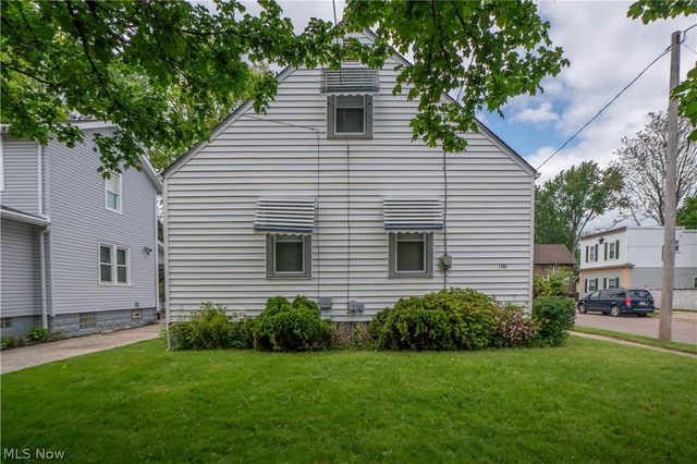 1761 Shaw Avenue, Akron, OH 44305