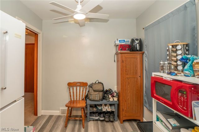 1761 Shaw Avenue, Akron, OH 44305