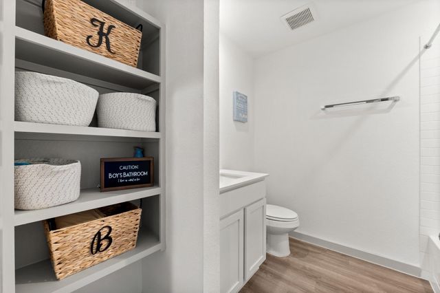 1007 Cotswold Court, Rosharon, TX 77583