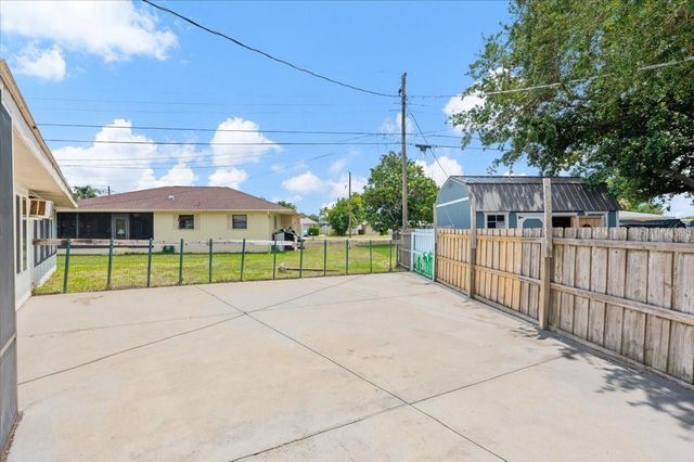 4508 POMPANO ROAD, Venice, FL 34293