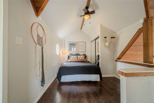 105 E Barker Creek, Scroggins, TX 75480