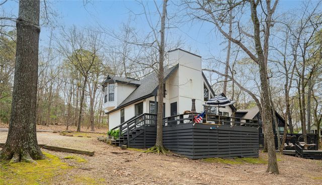 105 E Barker Creek, Scroggins, TX 75480