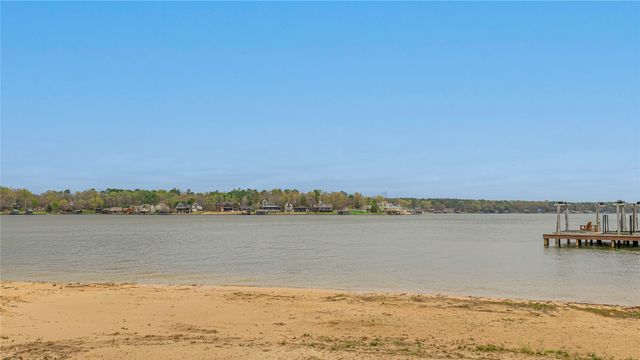 105 E Barker Creek, Scroggins, TX 75480