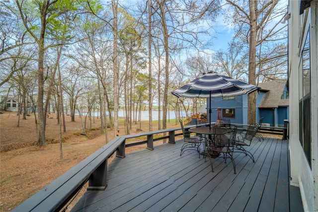105 E Barker Creek, Scroggins, TX 75480