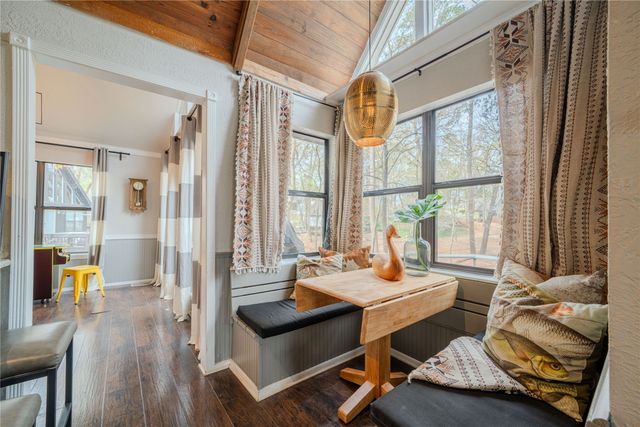 105 E Barker Creek, Scroggins, TX 75480