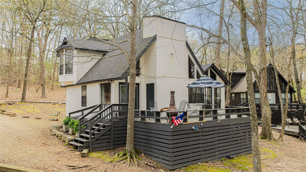 105 E Barker Creek, Scroggins, TX 75480