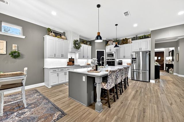 6011 Choctaw Ct, Midland, TX 79705