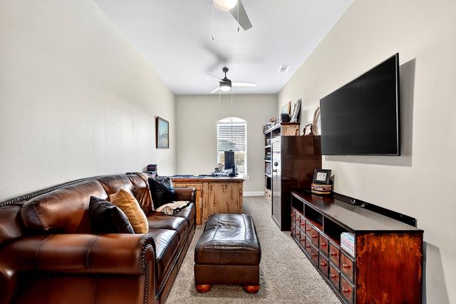 6011 Choctaw Ct, Midland, TX 79705