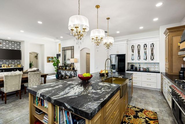 78618 Dancing Waters Road, Palm Desert, CA 92211