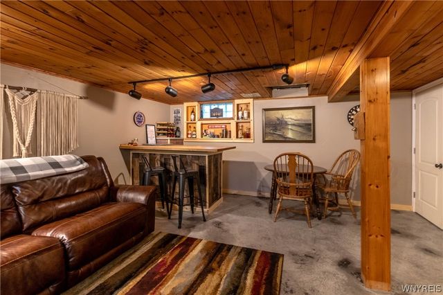 14 Bridlewood Drive, Lockport City, NY 14094