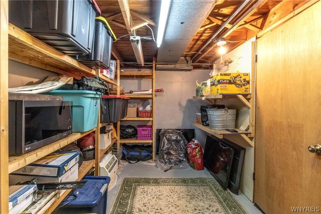 14 Bridlewood Drive, Lockport City, NY 14094