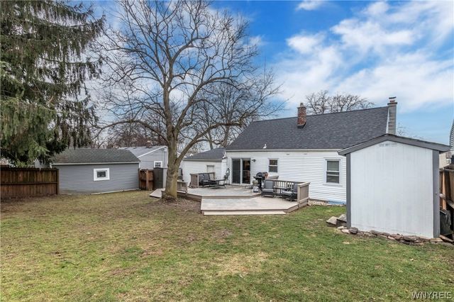 14 Bridlewood Drive, Lockport City, NY 14094