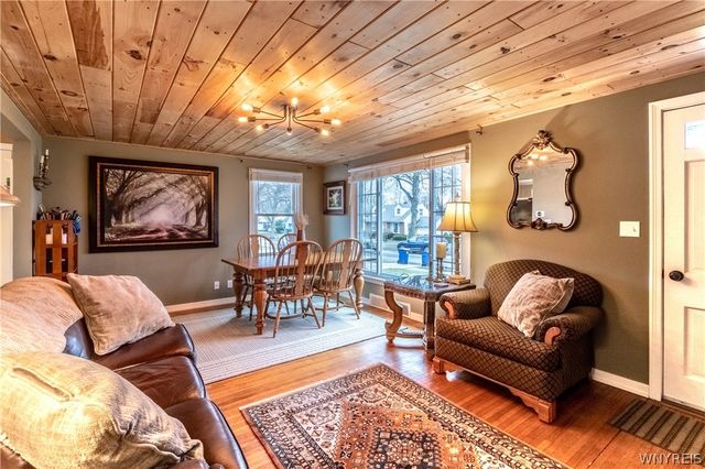 14 Bridlewood Drive, Lockport City, NY 14094