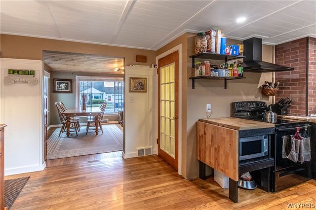 14 Bridlewood Drive, Lockport City, NY 14094