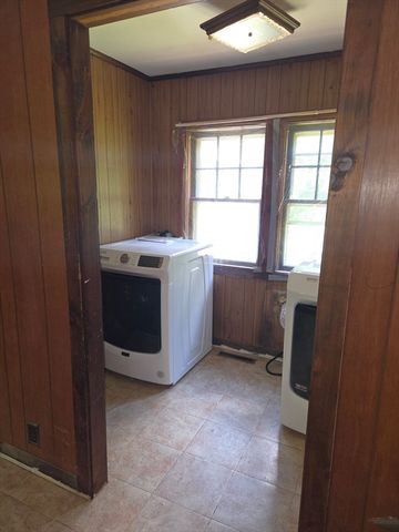 276 Pine St, Leicester, MA 01524