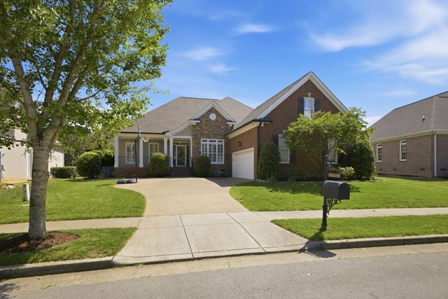 745 Fountainwood Blvd, Franklin, TN 37064