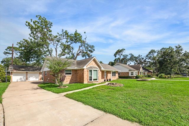 2034 Millwood Drive, Houston, TX 77008