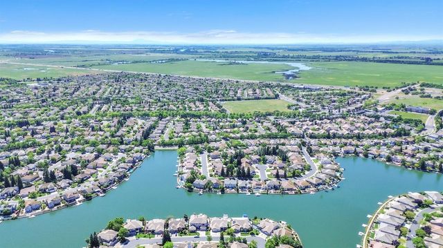 3251 Port Pacific Ln, Elk Grove, CA 95758