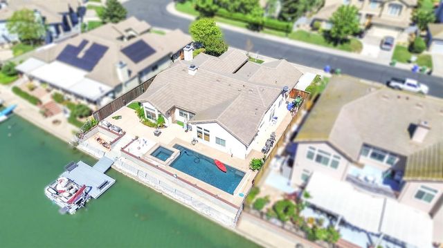3251 Port Pacific Ln, Elk Grove, CA 95758
