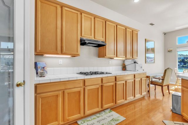 3251 Port Pacific Ln, Elk Grove, CA 95758