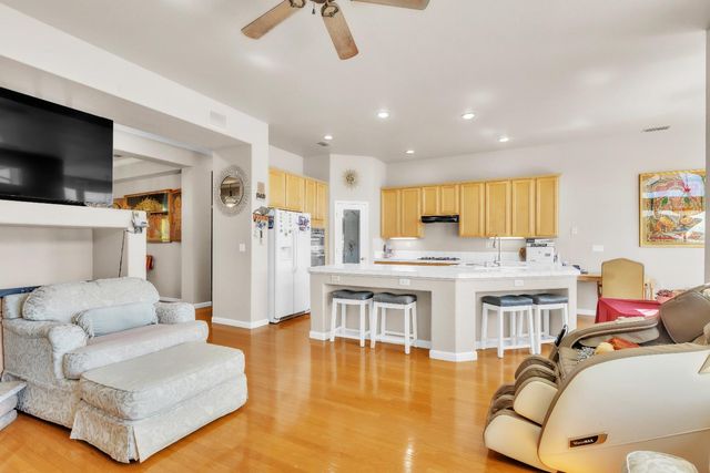 3251 Port Pacific Ln, Elk Grove, CA 95758