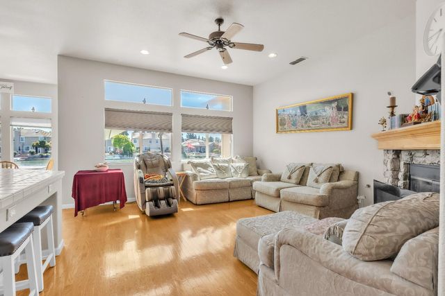 3251 Port Pacific Ln, Elk Grove, CA 95758