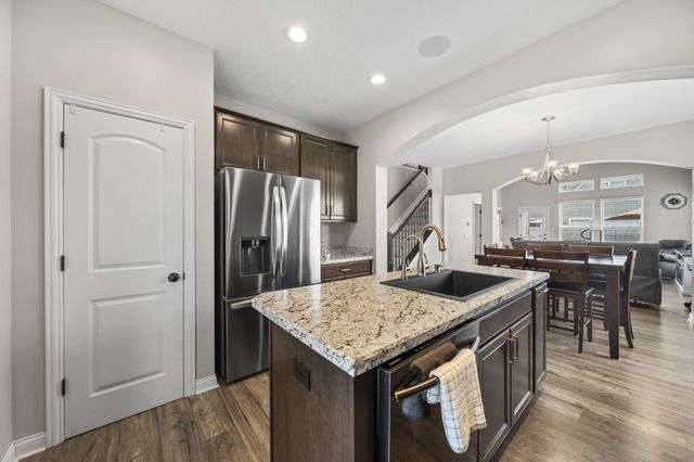 5007 Wadkins Drive, Grove City, OH 43123