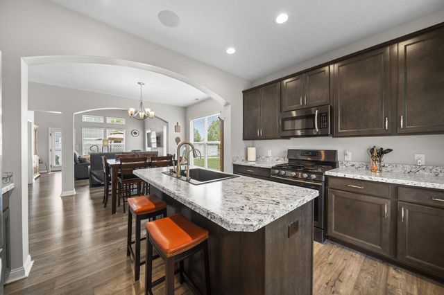 5007 Wadkins Drive, Grove City, OH 43123