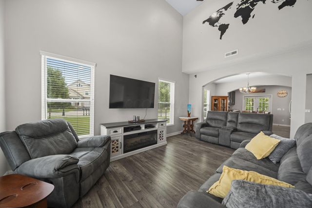 5007 Wadkins Drive, Grove City, OH 43123