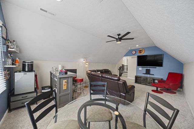 5007 Wadkins Drive, Grove City, OH 43123