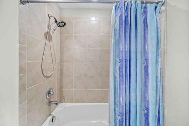 5007 Wadkins Drive, Grove City, OH 43123