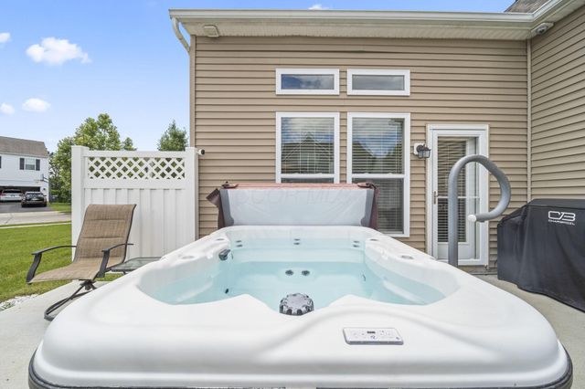 5007 Wadkins Drive, Grove City, OH 43123