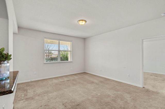 112 Major Lee LN, Jarrell, TX 76537