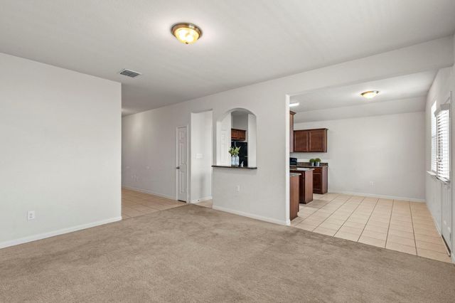112 Major Lee LN, Jarrell, TX 76537