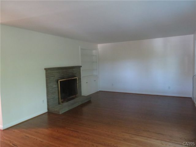 22 Forest Road, New Hartford, NY 13413