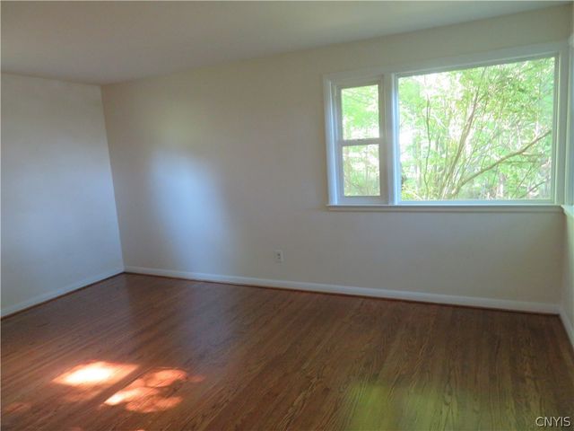 22 Forest Road, New Hartford, NY 13413