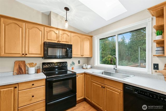 24 199th Place SE, Bothell, WA 98012