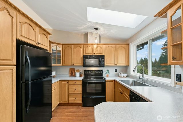 24 199th Place SE, Bothell, WA 98012