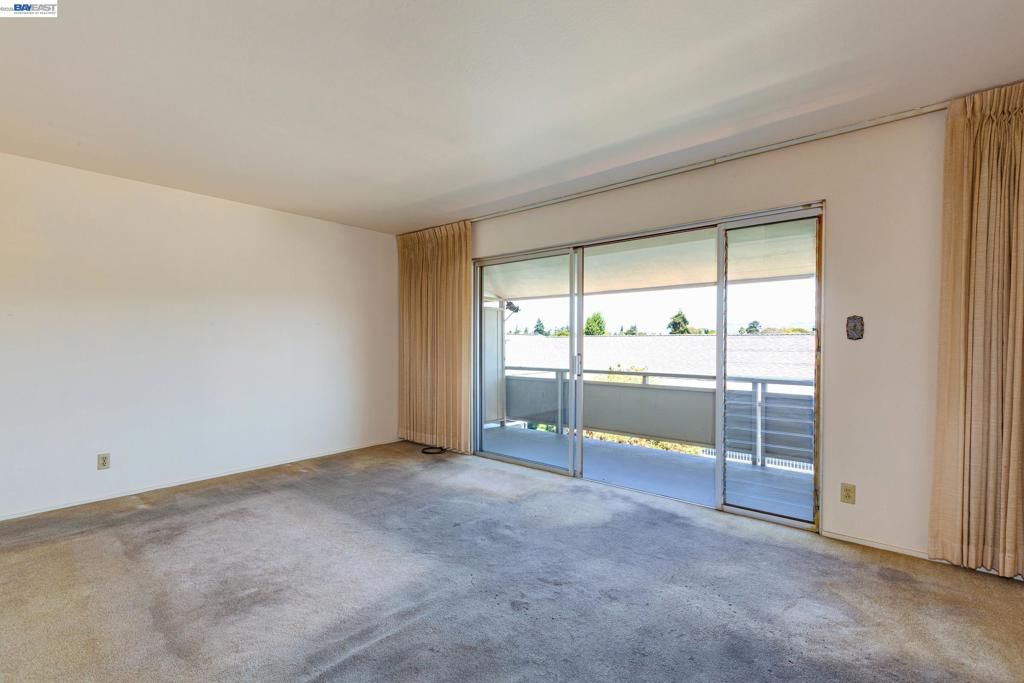 Image 8 of property listing at 339 Broadway 307, Alameda, CA 94501
