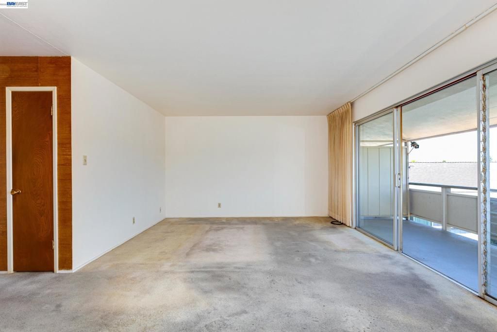 Image 9 of property listing at 339 Broadway 307, Alameda, CA 94501