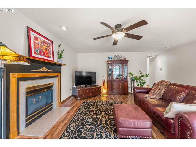 13904 Nw 23RD Ave, Vancouver, WA 98685