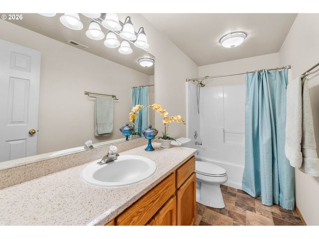 13904 Nw 23RD Ave, Vancouver, WA 98685