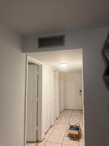 8450 LAGOS DE CAMPO Boulevard 107, Tamarac, FL 33321