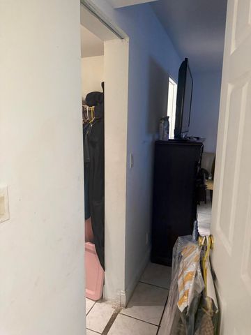 8450 LAGOS DE CAMPO Boulevard 107, Tamarac, FL 33321