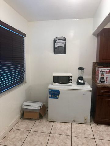 8450 LAGOS DE CAMPO Boulevard 107, Tamarac, FL 33321