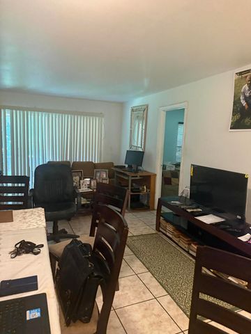 8450 LAGOS DE CAMPO Boulevard 107, Tamarac, FL 33321