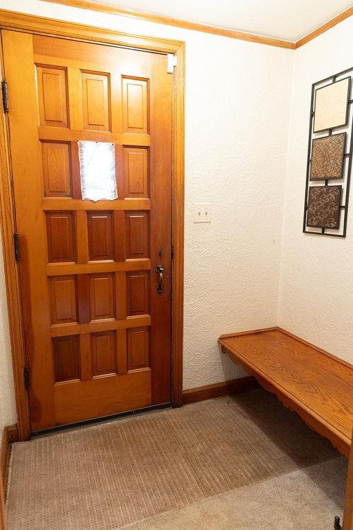 1540 Crawford Avenue, Falcon Heights, MN 55113 — photo 2