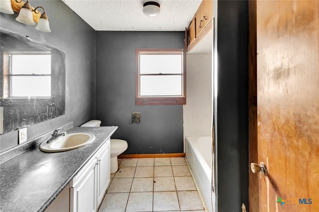 113 Wearden Drive, Victoria, TX 77904